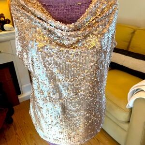 Calvin Klein Sequined top XL-NW. Beautiful peach color with lots of shimmer!